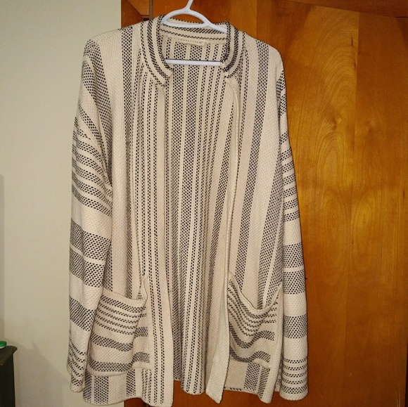 Vici Dolls Deja Cardigan - Picture 3 of 5